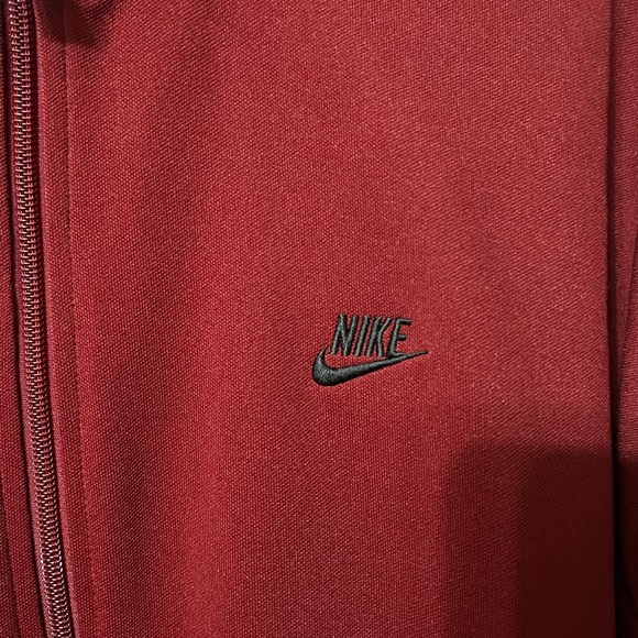 Men’s Nike Burgundy and Black Zip-UpTrack Jacket Excellent condition 2X - Picture 2 of 9